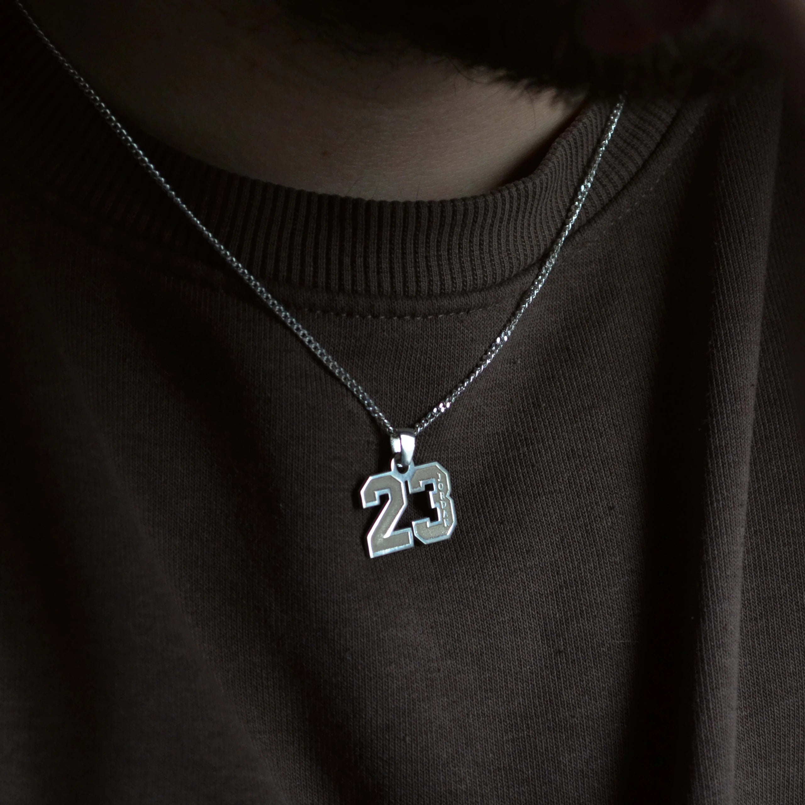 925 Ayar Gümüş - Kişiye Özel Kazıma Numara Kolye