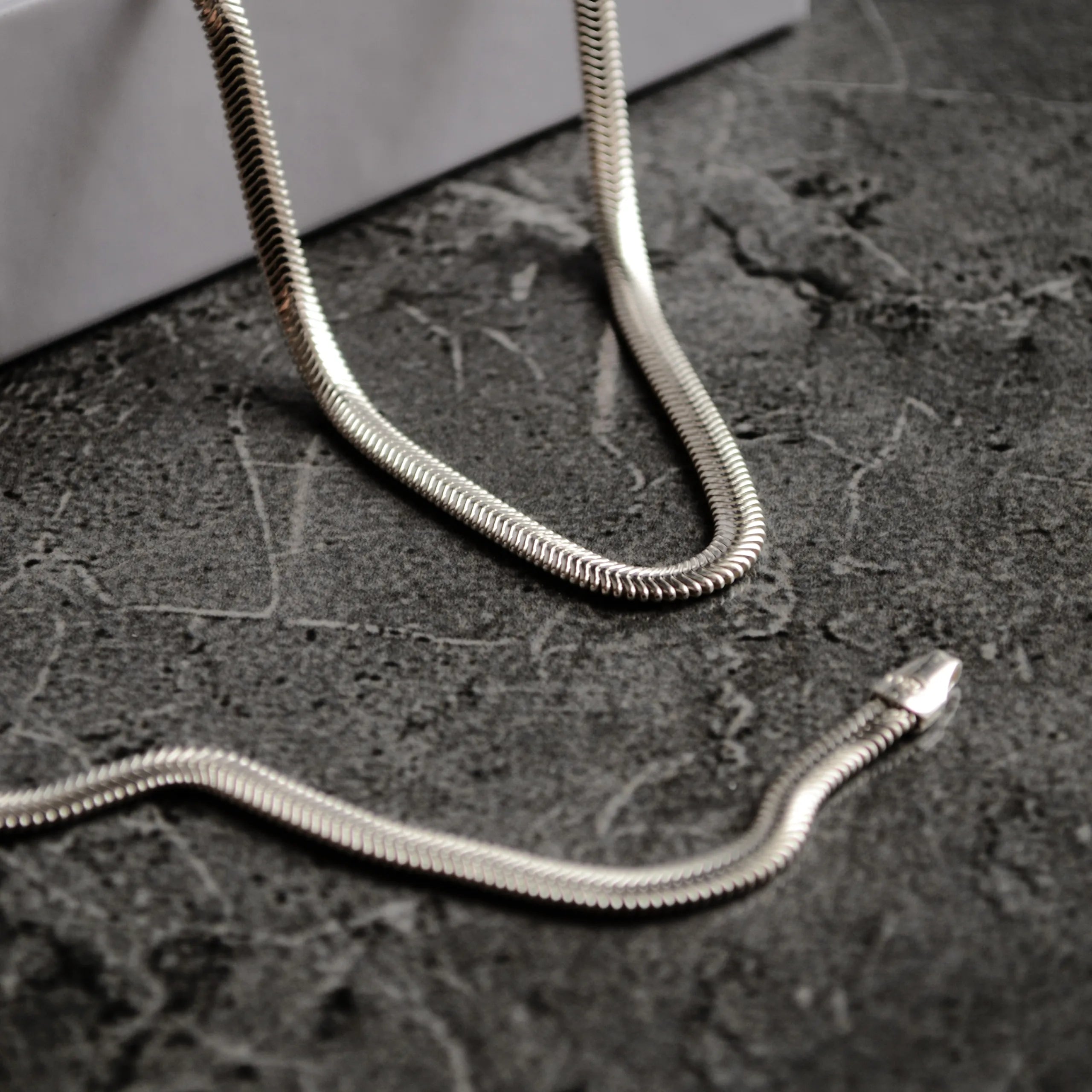 925 Ayar Gümüş - 4 mm Class Snake Bileklik